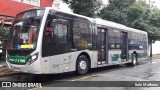 Via Sudeste Transportes S.A. 5 1042 na cidade de São Paulo, São Paulo, Brasil, por Italo Matheus. Número da foto: #:id.