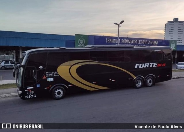 ForteBus Turismo 12600 na cidade de Nova Serrana, Minas Gerais, Brasil, por Vicente de Paulo Alves. Número da foto: #8608334.