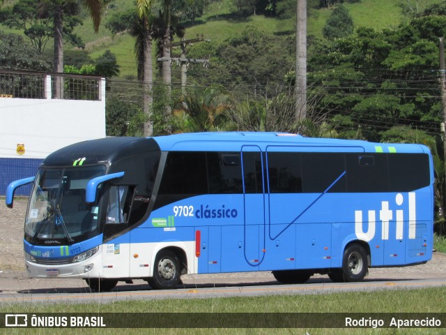 UTIL - União Transporte Interestadual de Luxo 9702 na cidade de Conselheiro Lafaiete, Minas Gerais, Brasil, por Rodrigo  Aparecido. ID da foto: 8610570.