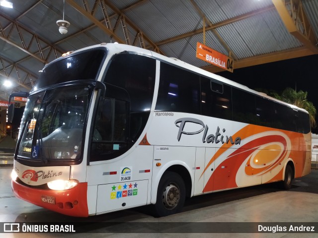 Viação Platina 8000 na cidade de Uberaba, Minas Gerais, Brasil, por Douglas Andrez. ID da foto: 8612716.