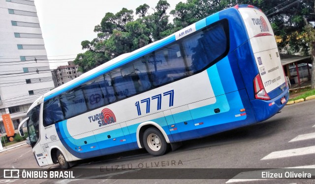 Turis Silva 1777 na cidade de Gravataí, Rio Grande do Sul, Brasil, por Elizeu Oliveira. Número da foto: #8611288.
