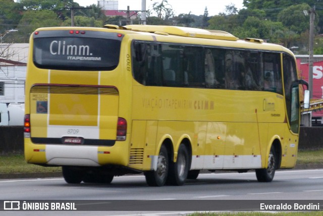 Viação Itapemirim 8709 na cidade de Caçapava, São Paulo, Brasil, por Everaldo Bordini. Número da foto: #8520739.