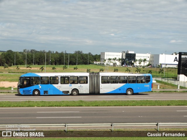 VB Transportes e Turismo 1453 na cidade de Campinas, São Paulo, Brasil, por Cassio Fernandes. Número da foto: #8522483.