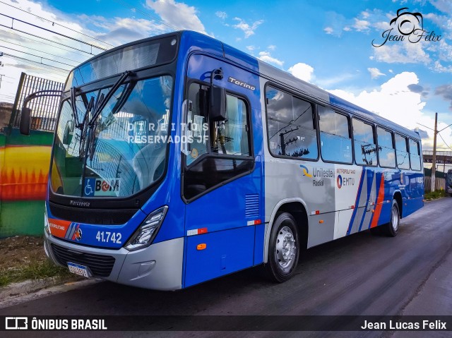 Radial Transporte Coletivo 41.742 na cidade de Suzano, São Paulo, Brasil, por Jean Lucas Felix. ID da foto: 8525333.