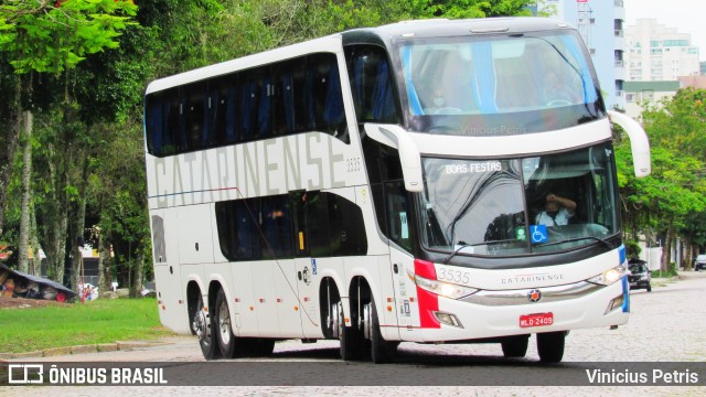 Auto Viação Catarinense 3535 na cidade de Joinville, Santa Catarina, Brasil, por Vinicius Petris. ID da foto: 8526369.