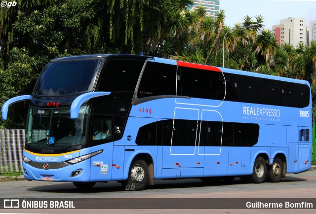 Real Expresso 19005 na cidade de Curitiba, Paraná, Brasil, por Guilherme Bomfim. ID da foto: 8530438.