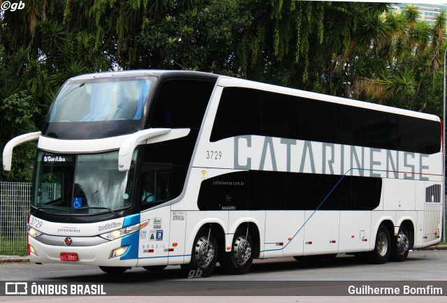 Auto Viação Catarinense 3729 na cidade de Curitiba, Paraná, Brasil, por Guilherme Bomfim. ID da foto: 8530425.