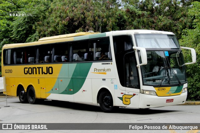 Empresa Gontijo de Transportes 12210 na cidade de São Paulo, São Paulo, Brasil, por Felipe Pessoa de Albuquerque. ID da foto: 8531606.