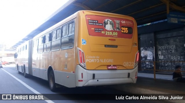 Companhia Carris Porto-Alegrense 0822 na cidade de Porto Alegre, Rio Grande do Sul, Brasil, por Luiz Carlos Almeida Silva Junior. ID da foto: 8536488.