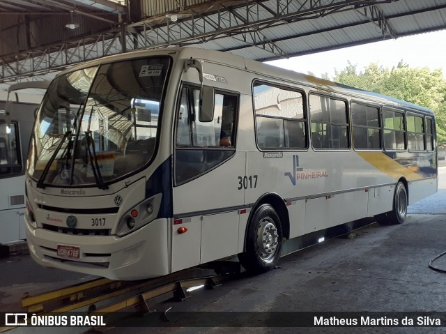 Viação Pinheiral 3017 na cidade de Volta Redonda, Rio de Janeiro, Brasil, por Matheus Martins da Silva. Número da foto: #8536810.