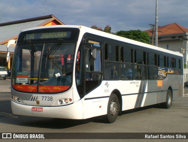 Metra - Sistema Metropolitano de Transporte 7738 na cidade de São Paulo, São Paulo, Brasil, por Rafael Santos Silva. ID da foto: 8538866.