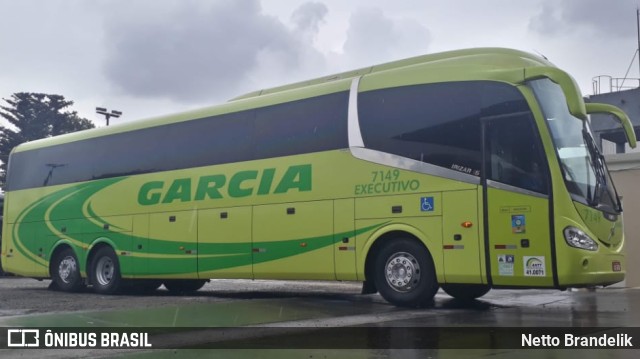 Viação Garcia 7149 na cidade de Curitiba, Paraná, Brasil, por Netto Brandelik. Número da foto: #9325007.