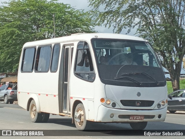 Ônibus Particulares 4011 na cidade de Nazaré da Mata, Pernambuco, Brasil, por Edjunior Sebastião. ID da foto: 9327580.