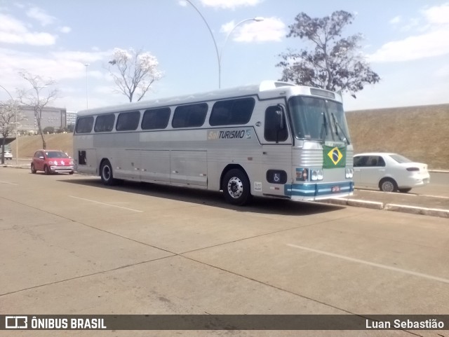 Ônibus Particulares 7291 na cidade de Brasília, Distrito Federal, Brasil, por Luan Sebastião. Número da foto: #9325722.