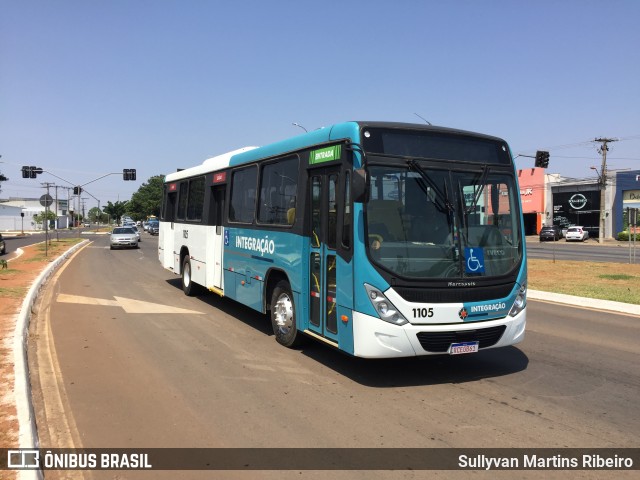 Viação Integração 1105 na cidade de Anápolis, Goiás, Brasil, por Sullyvan Martins Ribeiro. Número da foto: #9326786.