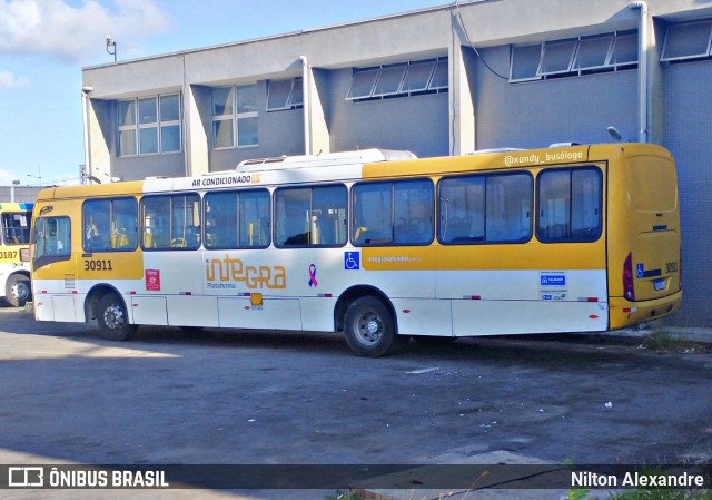 Plataforma Transportes 30911 na cidade de Salvador, Bahia, Brasil, por Nilton Alexandre. ID da foto: 9353866.