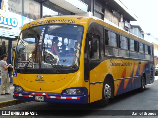 Autotransportes Sabana Cementerio 18 na cidade de Carmen, San José, San José, Costa Rica, por Daniel Brenes. Número da foto: #9357578.
