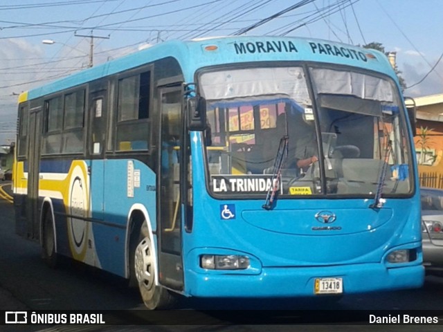 Transportes Paracito 18 na cidade de San Vicente, Moravia, San José, Costa Rica, por Daniel Brenes. Número da foto: #9358629.