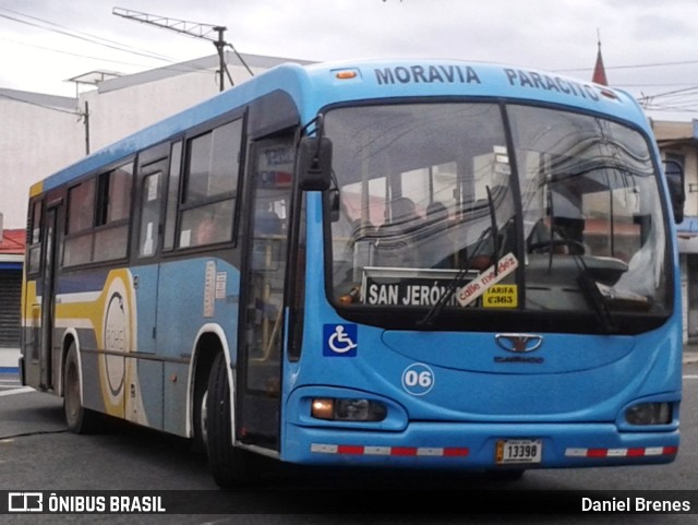 Transportes Paracito 06 na cidade de San Vicente, Moravia, San José, Costa Rica, por Daniel Brenes. Número da foto: #9358657.