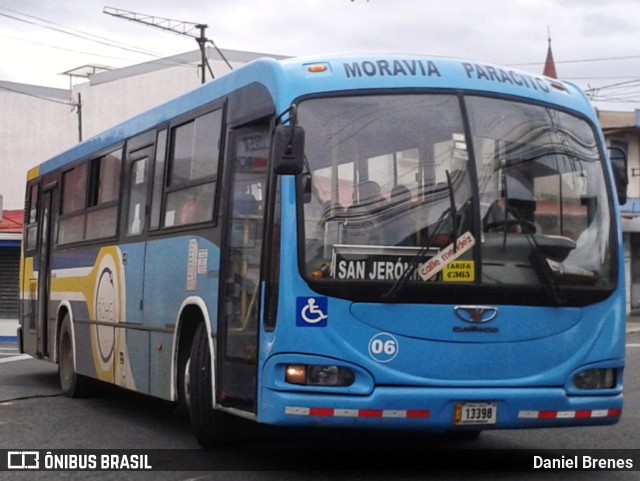 Transportes Paracito 06 na cidade de San Vicente, Moravia, San José, Costa Rica, por Daniel Brenes. ID da foto: 9358657.