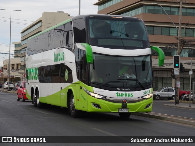 TurBus 3058 na cidade de Calama, El Loa, Antofagasta, Chile, por Sebastian Andres Maluenda. ID da foto: 9360484.