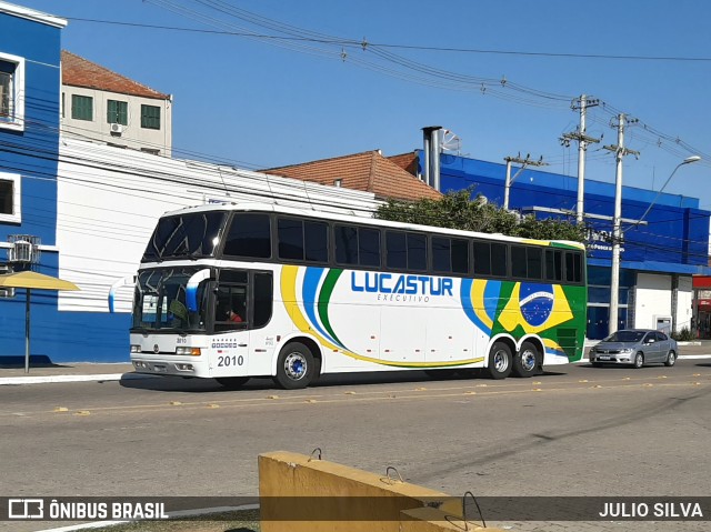 Lucas Tur 2010 na cidade de Porto Alegre, Rio Grande do Sul, Brasil, por JULIO SILVA. Número da foto: #9357741.
