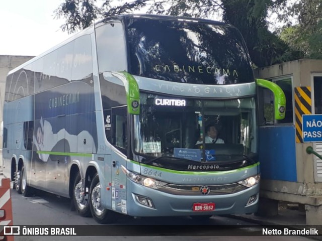 Viação Garcia 8644 na cidade de Curitiba, Paraná, Brasil, por Netto Brandelik. ID da foto: 9361911.