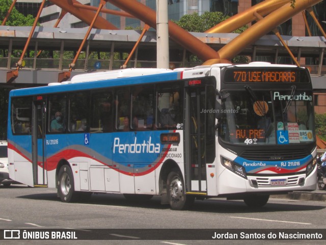 Viação Pendotiba RJ 211.016 na cidade de Rio de Janeiro, Rio de Janeiro, Brasil, por Jordan Santos do Nascimento. ID da foto: 9366941.