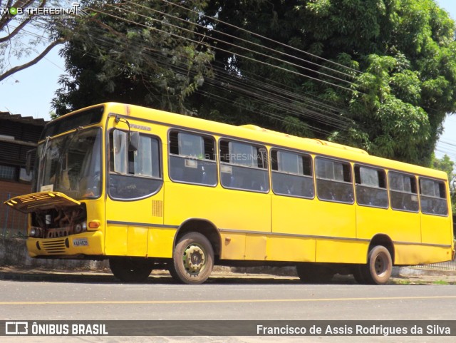 Ônibus Particulares KAB4639 na cidade de Teresina, Piauí, Brasil, por Francisco de Assis Rodrigues da Silva. Número da foto: #9367692.