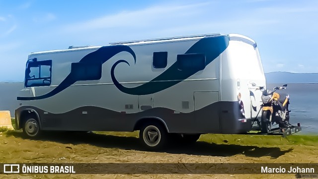 Motorhomes 6166 na cidade de Laguna, Santa Catarina, Brasil, por Marcio Johann. Número da foto: #9368627.