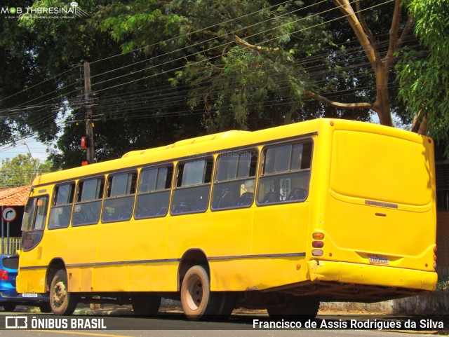Ônibus Particulares KAB4639 na cidade de Teresina, Piauí, Brasil, por Francisco de Assis Rodrigues da Silva. Número da foto: #9367695.