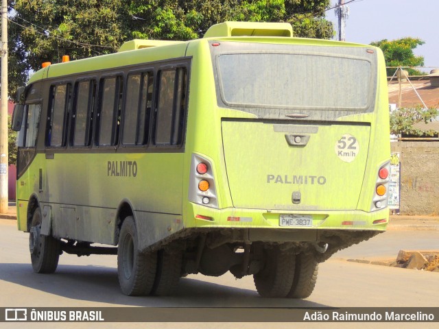 Ônibus Particulares 3837 na cidade de Paracatu, Minas Gerais, Brasil, por Adão Raimundo Marcelino. ID da foto: 9373531.