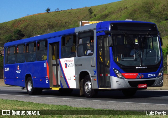 Litorânea Transportes Coletivos 82.604 na cidade de Aparecida, São Paulo, Brasil, por Luiz Petriz. ID da foto: 9373547.