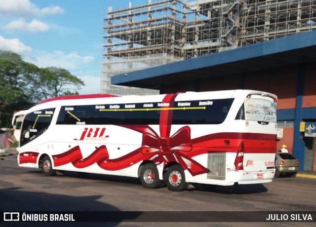 JBL Turismo 6300 na cidade de Porto Alegre, Rio Grande do Sul, Brasil, por JULIO SILVA. Número da foto: #9376440.