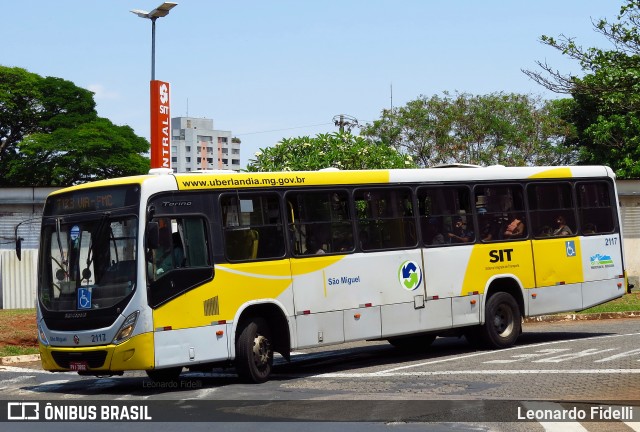 Transporte Urbano São Miguel 2117 na cidade de Uberlândia, Minas Gerais, Brasil, por Leonardo Fidelli. Número da foto: #9374328.