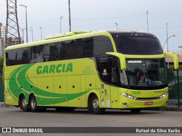 Viação Garcia 7039 na cidade de São Paulo, São Paulo, Brasil, por Rafael da Silva Xarão. ID da foto: 9381134.