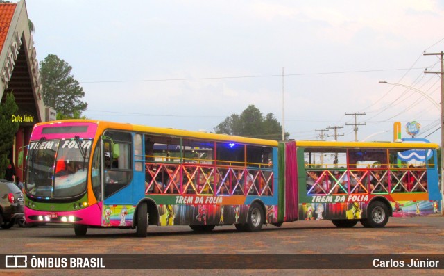Trem da Folia 3961 na cidade de Caldas Novas, Goiás, Brasil, por Carlos Júnior. Número da foto: #9380397.