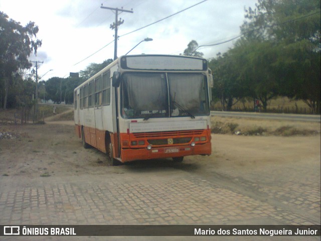 Ônibus Particulares 9099 na cidade de Piritiba, Bahia, Brasil, por Mario dos Santos Nogueira Junior. ID da foto: 9377667.