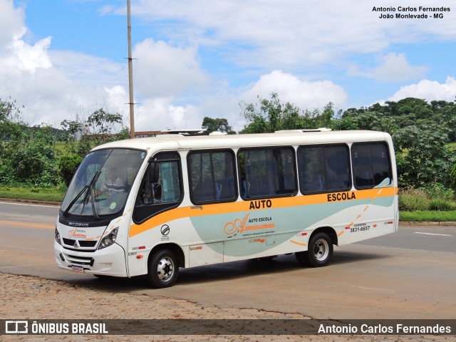 Auto Escola Amazonas HKH0G49 na cidade de João Monlevade, Minas Gerais, Brasil, por Antonio Carlos Fernandes. ID da foto: 9377776.