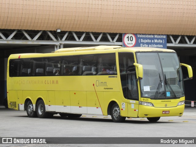 Viação Itapemirim 9535 na cidade de Rio de Janeiro, Rio de Janeiro, Brasil, por Rodrigo Miguel. ID da foto: 9383695.