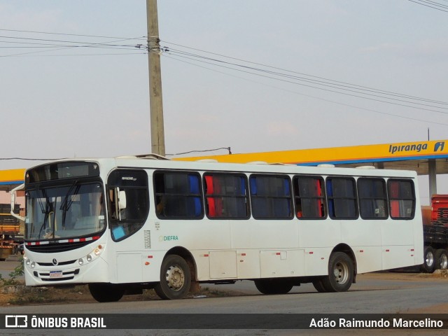Ônibus Particulares 7697 na cidade de Paracatu, Minas Gerais, Brasil, por Adão Raimundo Marcelino. Número da foto: #9383759.