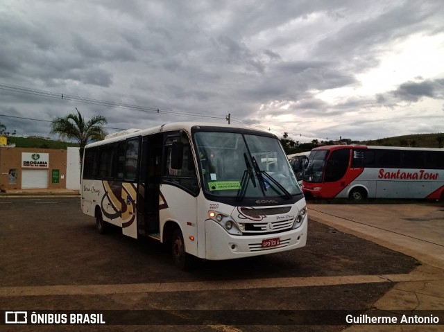 Vera Cruz Transporte e Turismo 2220 na cidade de Tapira, Minas Gerais, Brasil, por Guilherme Antonio. Número da foto: #9382612.