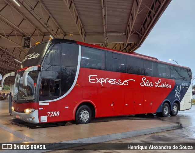 Expresso São Luiz 7280 na cidade de Brasília, Distrito Federal, Brasil, por Henrique Alexandre de Souza. Número da foto: #9383779.