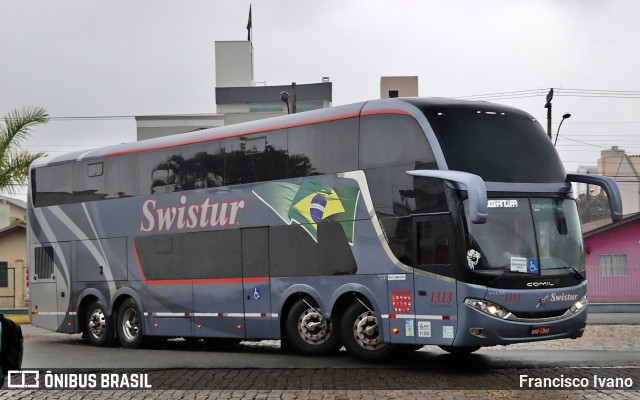 Swistur Passagens e Turismo 1313 na cidade de Balneário Camboriú, Santa Catarina, Brasil, por Francisco Ivano. Número da foto: #9331624.