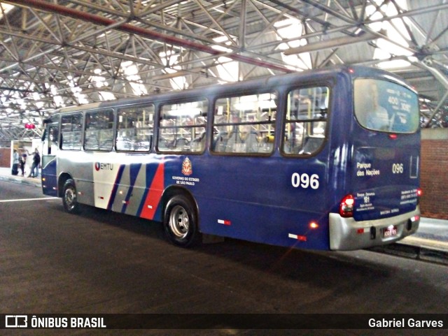 Transportes Coletivos Parque das Nações 096 na cidade de Santo André, São Paulo, Brasil, por Gabriel Garves. ID da foto: 9387909.