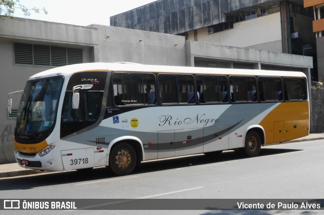 Rio Negro Fretamento e Turismo 39718 na cidade de Belo Horizonte, Minas Gerais, Brasil, por Vicente de Paulo Alves. ID da foto: 9392296.