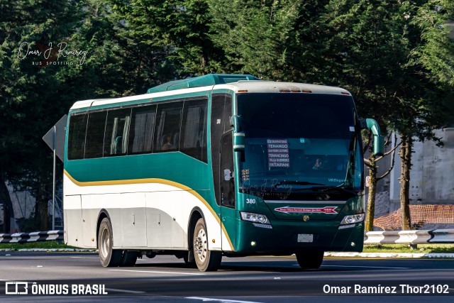 Flecha Roja México-Toluca-San Luis Mextepec-Querétaro 380 na cidade de Cuajimalpa, Ciudad de México, México, por Omar Ramírez Thor2102. Número da foto: #9390966.