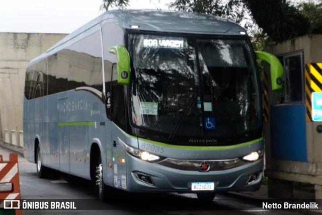 Viação Garcia 82035 na cidade de Curitiba, Paraná, Brasil, por Netto Brandelik. ID da foto: 9389869.