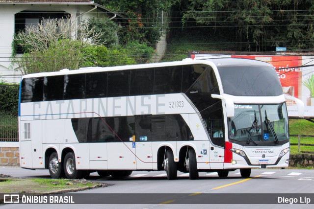 Auto Viação Catarinense 321323 na cidade de Joinville, Santa Catarina, Brasil, por Diego Lip. ID da foto: 9389780.