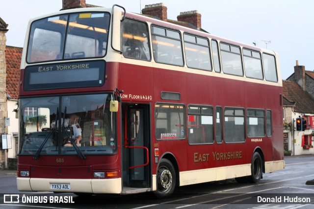 East Yorkshire Motor Services 685 na cidade de Helmsley, North Yorkshire, Inglaterra, por Donald Hudson. ID da foto: 9390699.